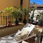 Terrazza Giuliana, Wunderschoenes Haeuschen In Der Toskana Mit Sonniger, Leuchtender Terrasse Pescia